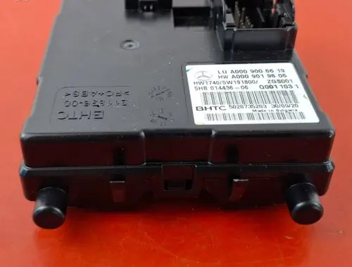 Mercedes-Benz C W205 Air conditioner control unit module A0009006619