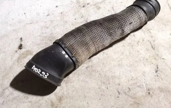 Mercedes-Benz CLS C219 Air intake hose/pipe a2720940311 a2720900182