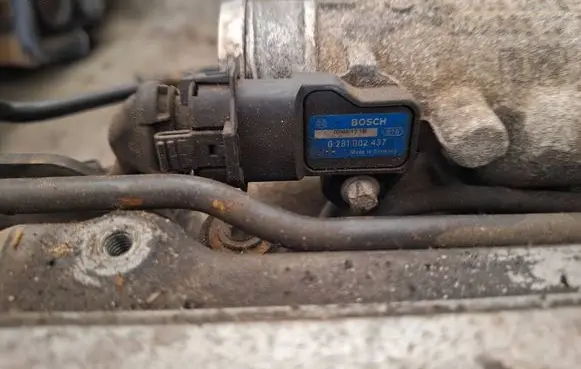 Opel Vectra C Air pressure sensor 0281002437