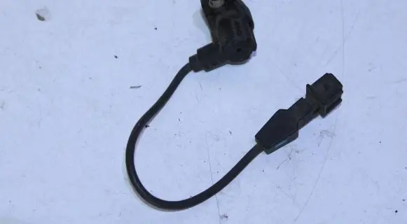 Chevrolet Captiva Crankshaft position sensor 96440187 1423