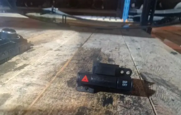 Chrysler 300 - 300C Hazard light switch