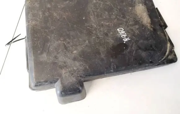 Battery box tray