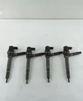 Opel Astra H Fuel injectors set 0445110175