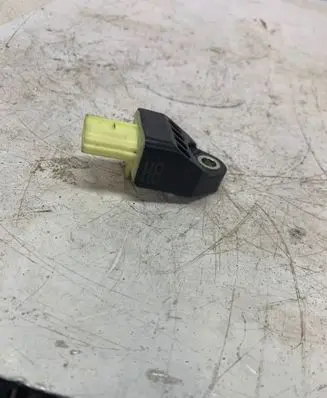 Lexus IS III XE30 Airbag deployment crash/impact sensor 8983112040