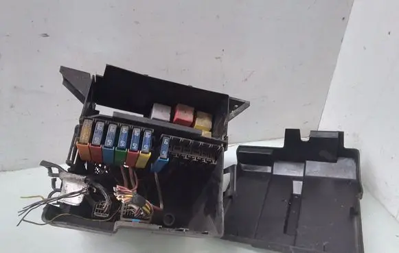 Renault Trafic II (X83) Fuse box set
