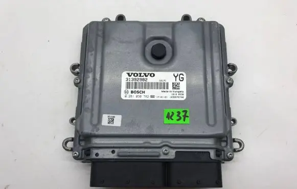 Volvo XC60 Engine control unit/module 31392982 0281030782 1039S76700