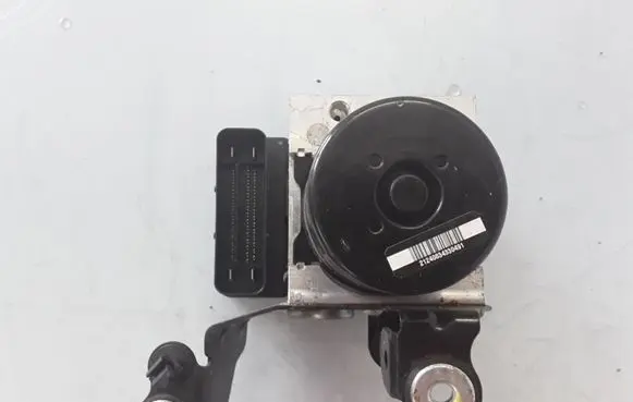 Volvo XC60 ABS Pump 30681619