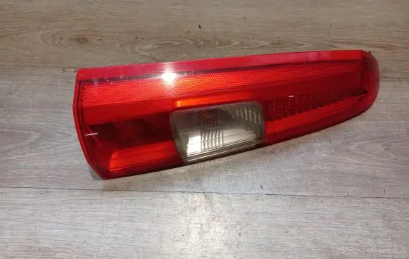Volvo V70 Rear/tail lights 160985