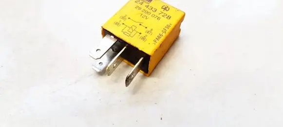 Opel Zafira A Other relay 24433728