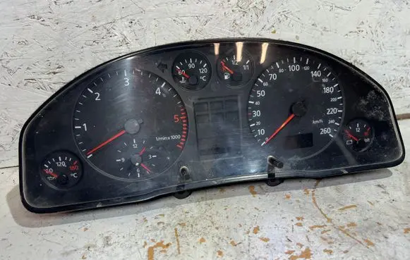 Audi A6 S6 C5 4B Speedometer (instrument cluster)