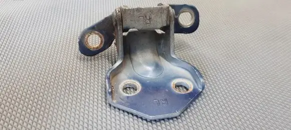 KIA Carens IV Front door lower hinge 