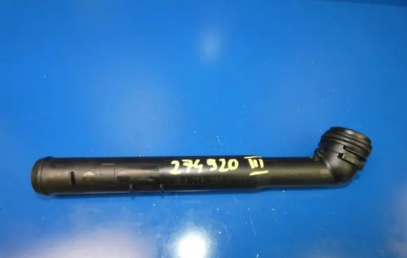 Mercedes-Benz GLC X253 C253 Engine coolant pipe/hose A2742000115