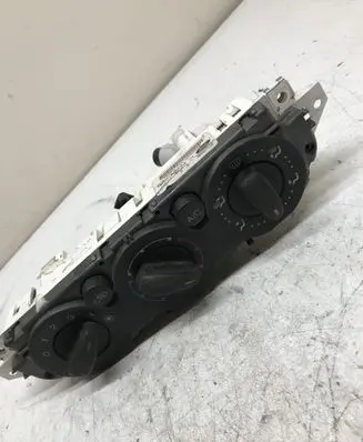 Ford Focus Climate control unit 7M5T19980AA