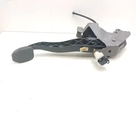Volkswagen Transporter - Caravelle T5 Clutch pedal 7E1721059F 7H1721315A 1267560