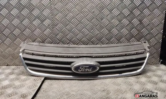 Front bumper upper radiator grill