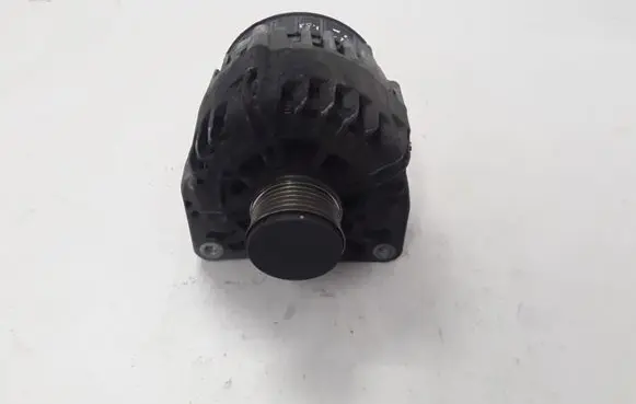 Renault Megane III Generator/alternator 231000026R