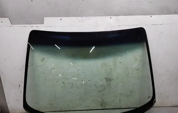 Mazda 2 Front windscreen/windshield window 