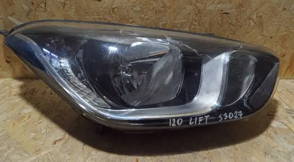 Hyundai i20 (PB PBT) Headlight/headlamp 921021J5