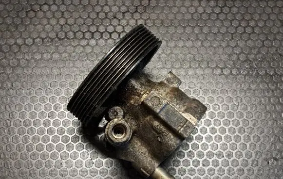 Renault Laguna II Power steering pump 8200096704 8200100082
