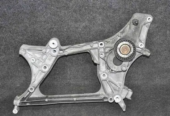 Mercedes-Benz CLS C218 X218 Other engine bay part A6512011109