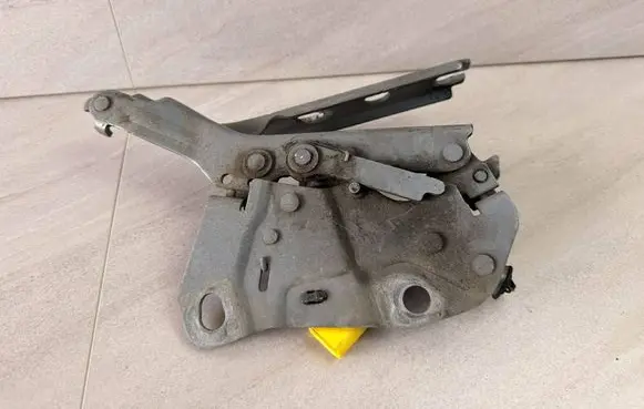 Volkswagen Touran III Engine bonnet/hood hinges 5TA823302D 5TA823823E