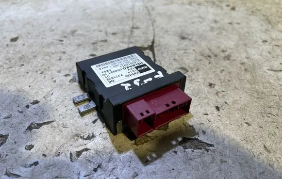 BMW 4 F32 F33 Fuel injection pump control unit/module 7371832 55892110 0140512911
