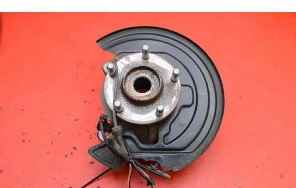 Nissan Leaf I (ZE0) Front wheel hub spindle knuckle 