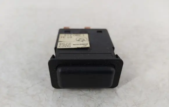 BMW 3 E30 Other switches/knobs/shifts 1380314 61311380314 5023