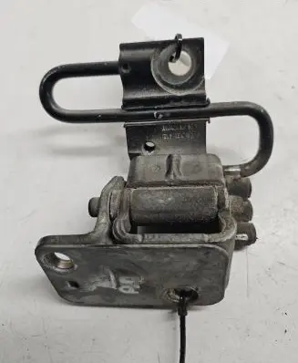 Seat Leon (1P) Front door lower hinge 
