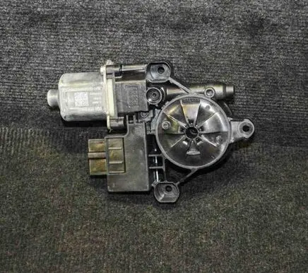 Audi A3 S3 8V Rear door window regulator motor 5Q0959811013082695