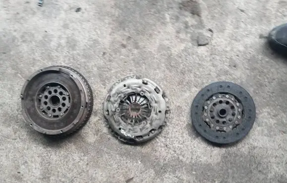 Volvo V40 Clutch set kit 31325498