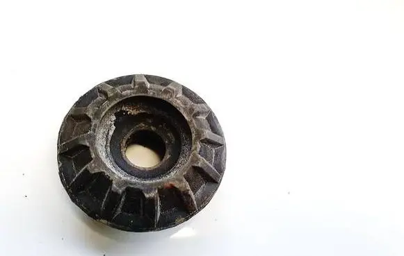 Volkswagen Golf II Front coil spring rubber mount 