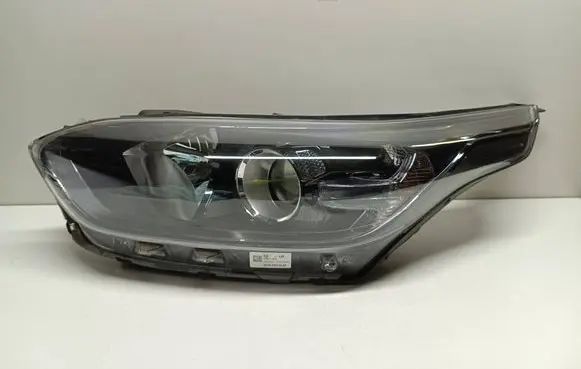 KIA Ceed Headlight/headlamp 92101J7051