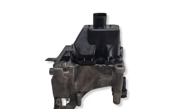 Land Rover Discovery 4 - LR4 Fuel pump bracket 9X2Q9A361CA
