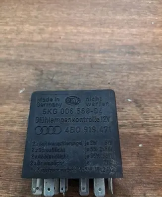 Volkswagen Golf IV Other relay 4B0919471 5KG00656804