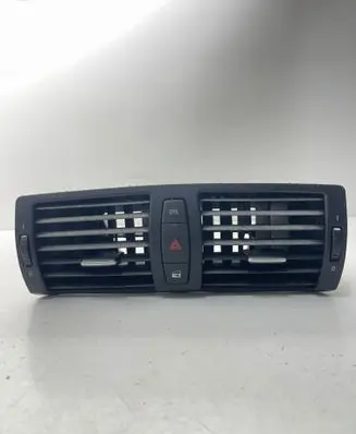 BMW 1 E81 E87 Dash center air vent grill 7059189