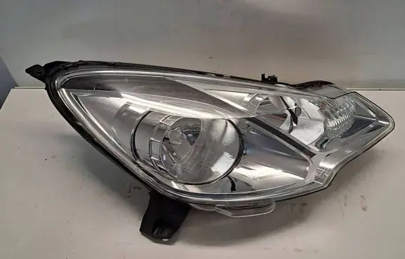 Citroen C3 Headlight/headlamp 9677038180