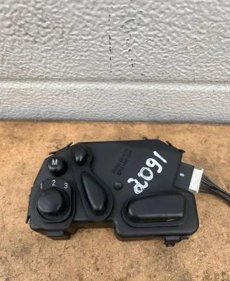 Mercedes-Benz C W203 Seat control switch 2038214158 03464008