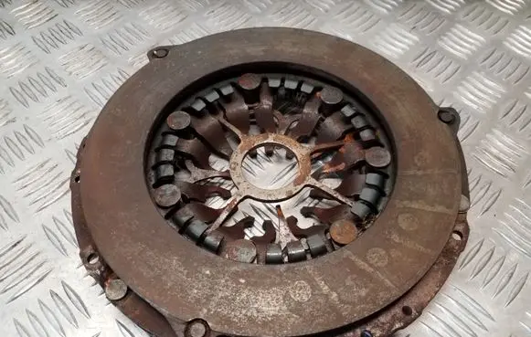 Opel Vivaro Pressure plate 123041910