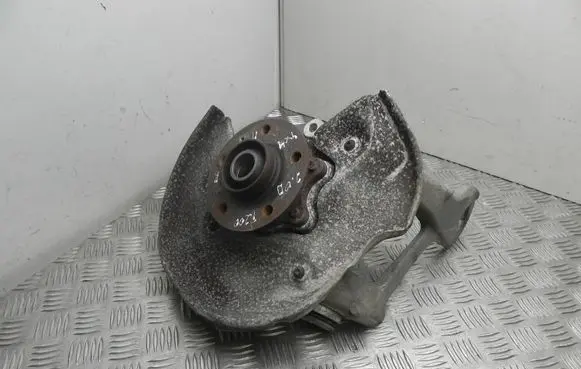 Audi A6 S6 C7 4G Front wheel hub 8K0505432AR VD19275