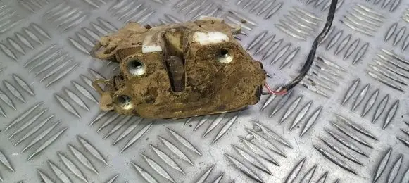 Mitsubishi Pajero Front door lock