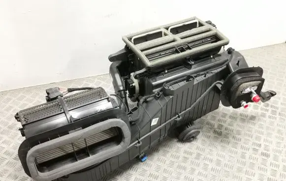 Jeep Grand Cherokee WL Interior heater climate box assembly 68459468AE