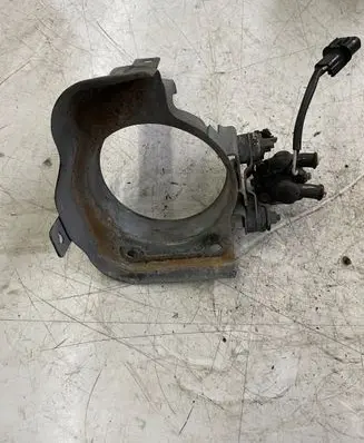 Mitsubishi L200 Fuel filter bracket/mount holder 
