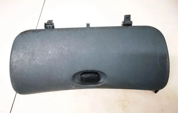 Renault Scenic I Glove box