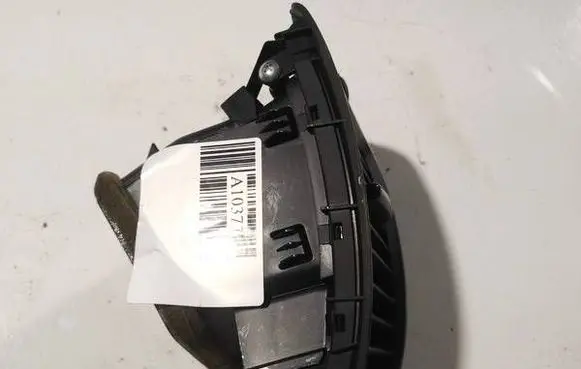 Honda Accord Dash center air vent grill