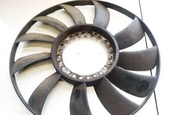 Audi A4 S4 B5 8D Fan impeller 058121301B