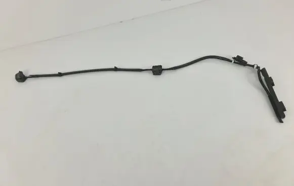 Windshield washer spray nozzle