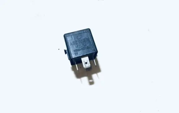 Mercedes-Benz E W211 Other relay a0025421319