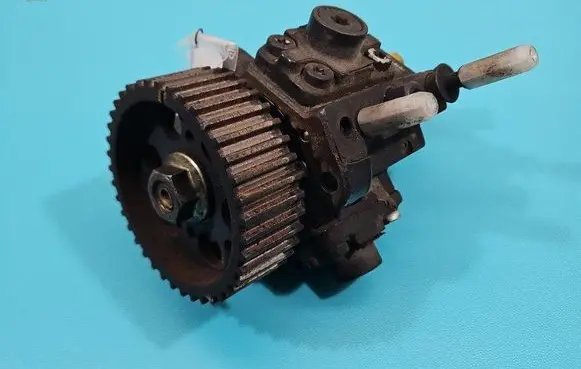 Alfa Romeo 159 Fuel injection high pressure pump 0445010130 IMPRK1508735