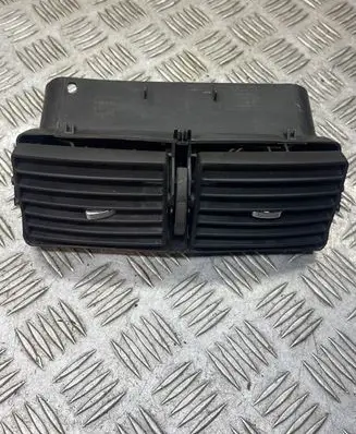 Peugeot 307 Dash center air vent grill 9634511177 A1079302